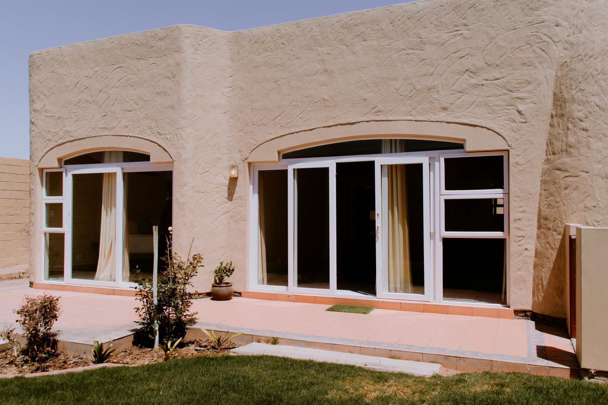 Desert Dreams Bed And Breakfast Cc Walvis Bay Extérieur photo